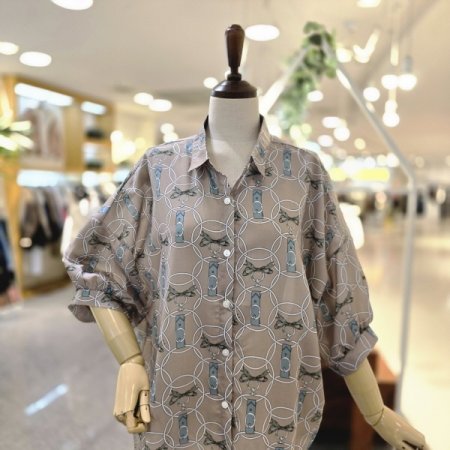 레트로 체인무드 블라우스