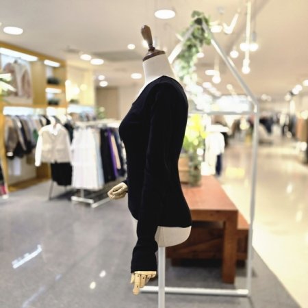 면스퀘어넥 티셔츠