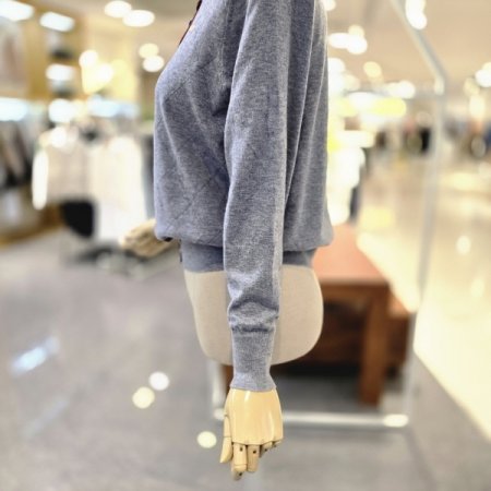 리본배색 니트티