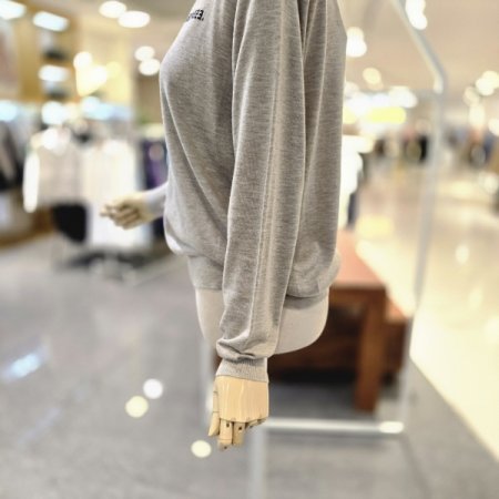 무지개 단추 니트