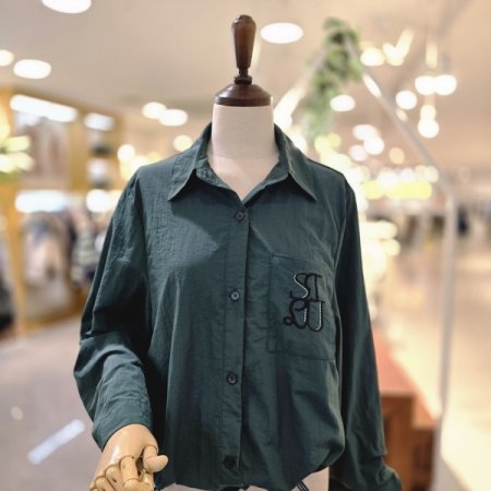 스트링 포켓자수 블라우스