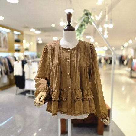 슈가레이스 블라우스