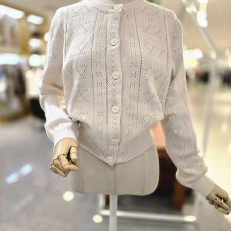 패턴 펀칭가디건