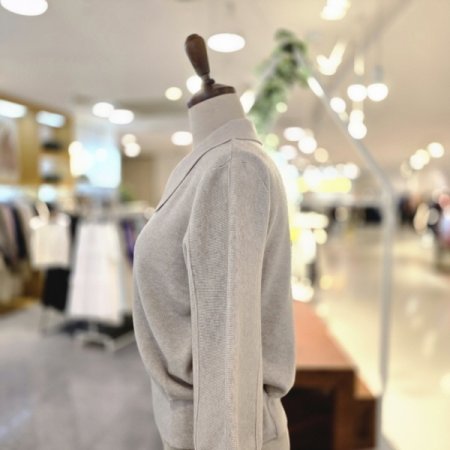 핀턱소매 카라니트