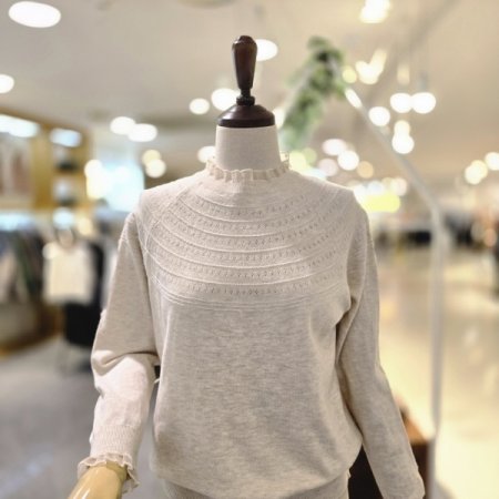 넥레이스동글반목니트