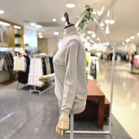 넥레이스동글반목니트