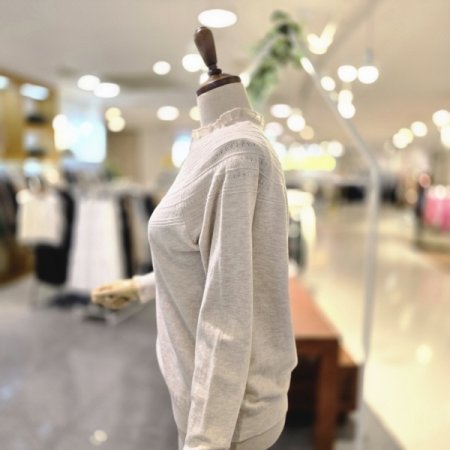 넥레이스동글반목니트