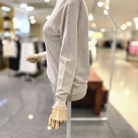 넥레이스동글반목니트