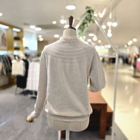 넥레이스동글반목니트