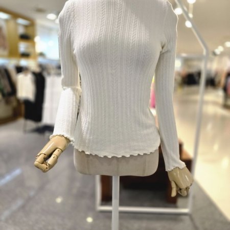 반폴라물결넥니트