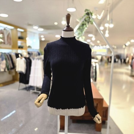 반폴라물결넥니트