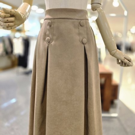 뒷밴딩버튼 스커트