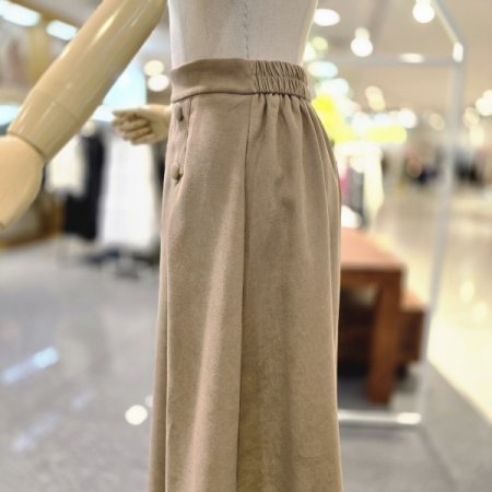 뒷밴딩버튼 스커트