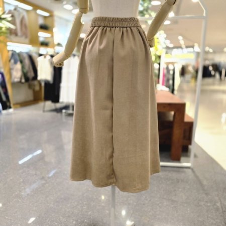 뒷밴딩버튼 스커트