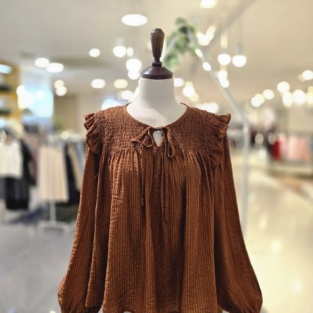 넥셔링프릴 블라우스