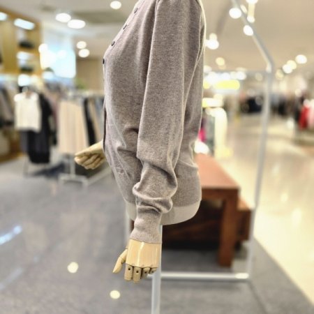 Y단추가디건식니트티