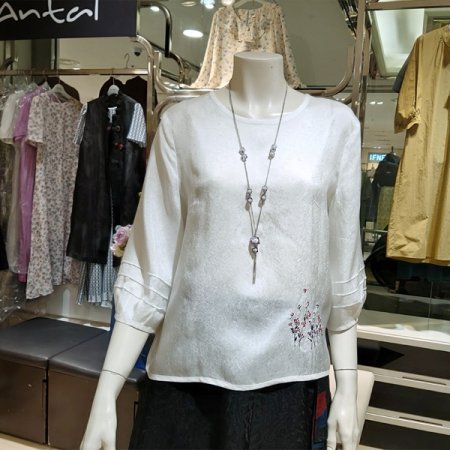 풍기인견 안개수 라운드 블라우스