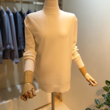 소프트 반폴라 니트티