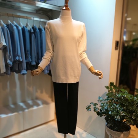 소프트 반폴라 니트티