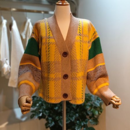 체크배색 니트가디건