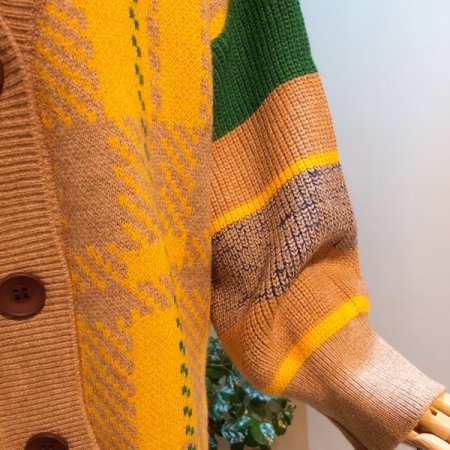 체크배색 니트가디건