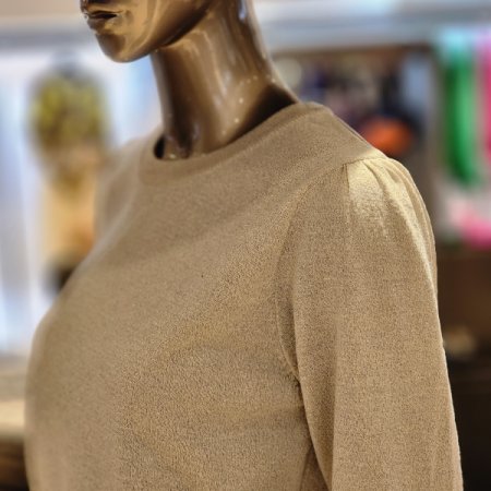 은사펄 라운드넥니트