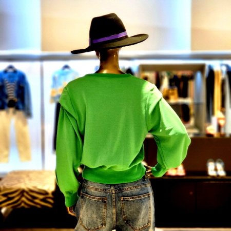 자물쇠체인 어깨접힘디테일 티셔츠