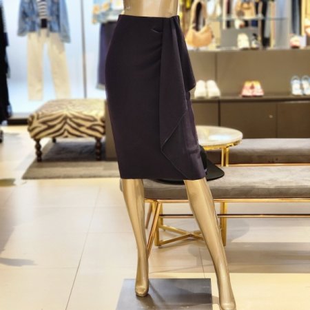 러플트리밍 히든밴딩 니트 H라인스커트