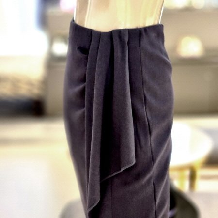 러플트리밍 히든밴딩 니트 H라인스커트