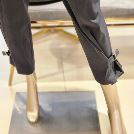 밑단 벨트디테일 절개선 배기팬츠