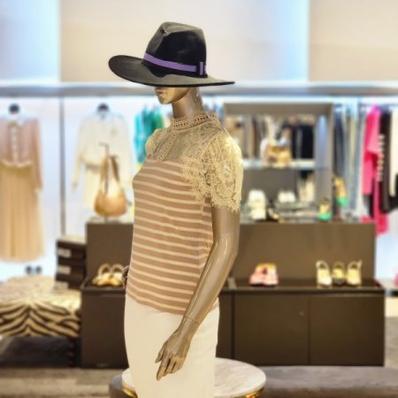 어깨레이스 단가라하이넥티셔츠