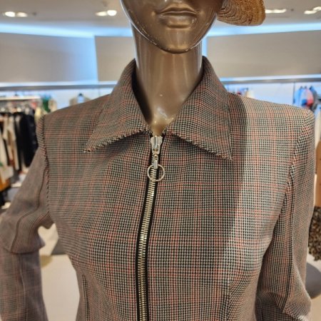 카라넥 집업크롭자켓