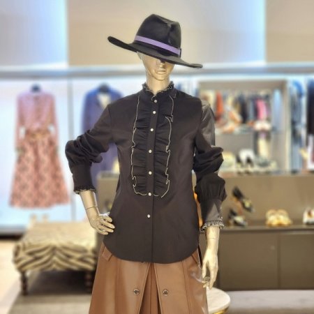 프릴넥 블라우스