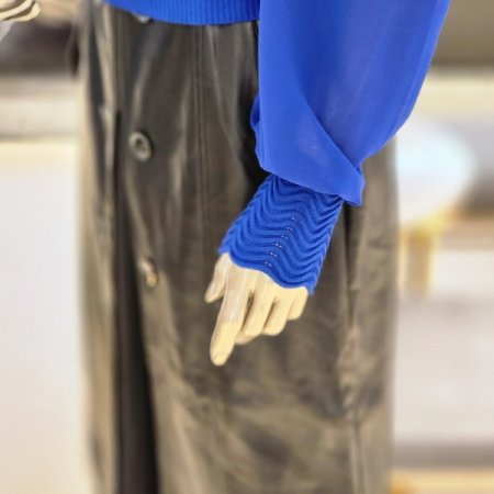 쉬폰소매 스퀘어넥셔링니트