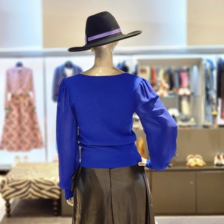 쉬폰소매 스퀘어넥셔링니트