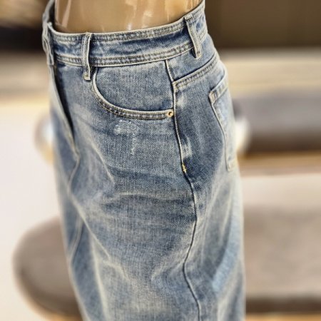 뒷트임 워싱 데님 스커트