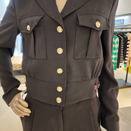 금장버클 크롭자켓