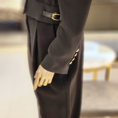 금장버클 크롭자켓