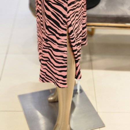 지브라 옆트임롱스커트