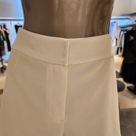 4부기장 슬랙스반바지