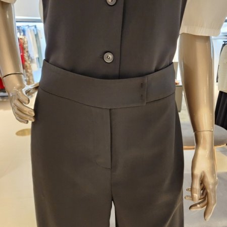 슬리브리스 점프슈트