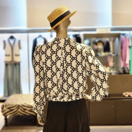 사슬패턴 허리밴딩블라우스