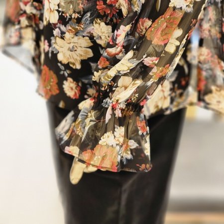 플라워 쉬폰블라우스