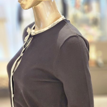 레터링 라운드넥리본가디건