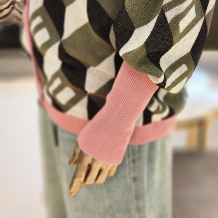 볼륨소매 루즈핏패턴가디건