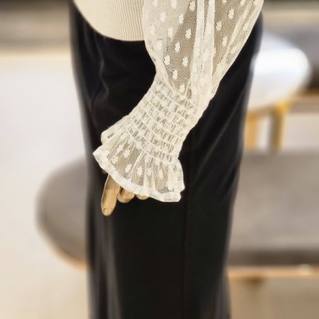 도트시스루 하이넥니트