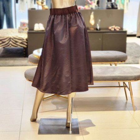 금장버클 플레어스커트