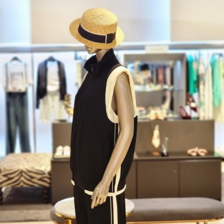 컬러배색 어깨패드 집업 베스트