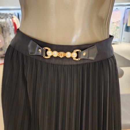 진주버클 플리츠스커트