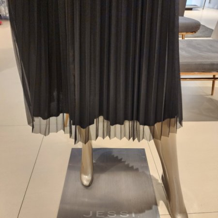 진주버클 플리츠스커트